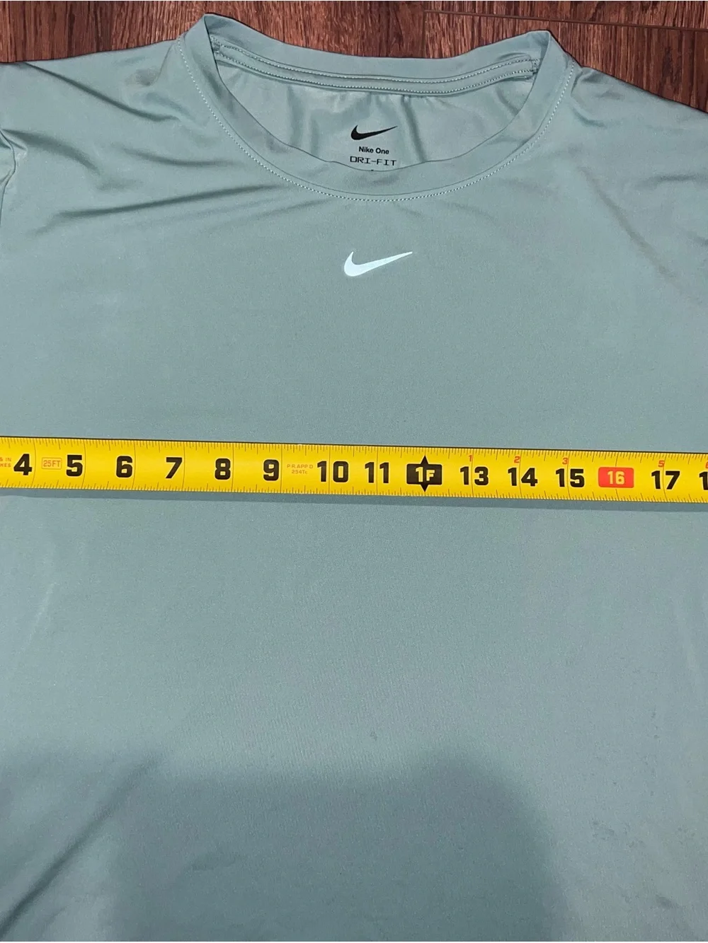Nike Light Blue Short Sleeve Top and High-Waist Leggings Set